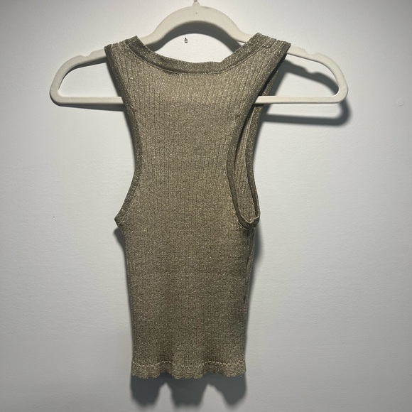 superdown | Revolve | S Metallic Gold Ribbed Tank Top - Picture 4 of 5